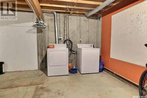 4168 Castle Road, Regina, SK - Indoor Photo Showing Laundry Room