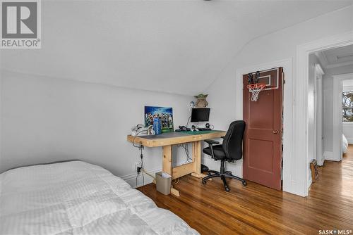 2025 St Charles Avenue, Saskatoon, SK - Indoor Photo Showing Bedroom