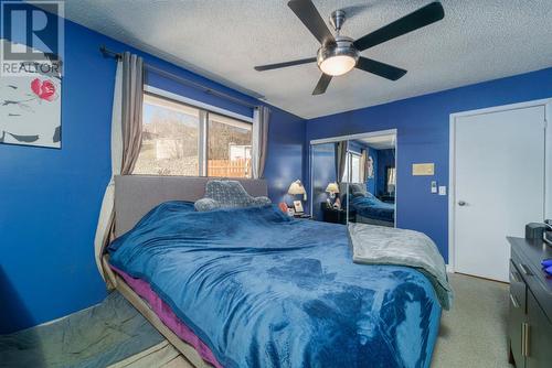 805 Woodhaven Drive, Kamloops, BC - Indoor Photo Showing Bedroom
