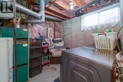 805 Woodhaven Drive, Kamloops, BC - Indoor Photo Showing Laundry Room
