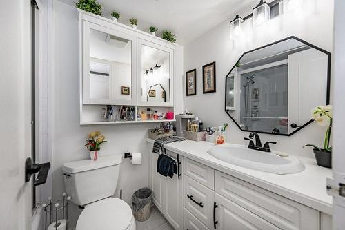 3100 Kirwin Avenue|Unit #2102, Mississauga, ON - Indoor Photo Showing Bathroom