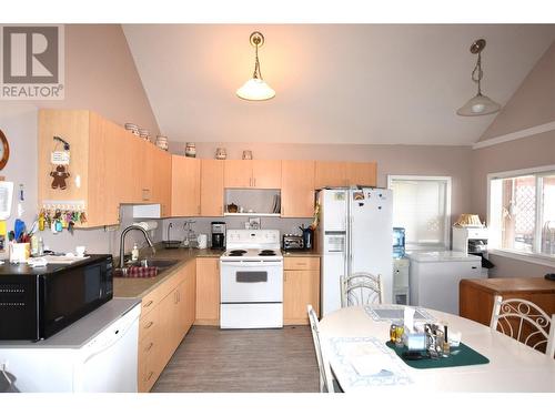 10983 Westside Road, Vernon, BC - Indoor Photo Showing Kitchen With Double Sink