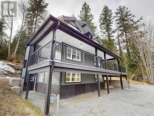 5917 Mowat Ave, Powell River, BC - Outdoor With Deck Patio Veranda