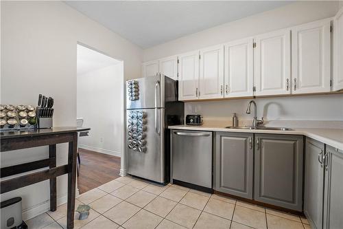 500 Green Road|Unit #1414, Stoney Creek, ON - Indoor Photo Showing Kitchen With Double Sink