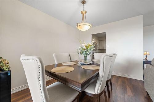 500 Green Road|Unit #1414, Stoney Creek, ON - Indoor Photo Showing Dining Room