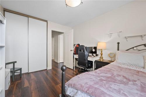500 Green Road|Unit #1414, Stoney Creek, ON - Indoor Photo Showing Bedroom