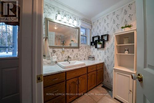 1024 A K & A Lane, North Frontenac, ON - Indoor Photo Showing Bathroom