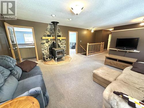 3338 Pigeon Road, 150 Mile House, BC - Indoor Photo Showing Other Room