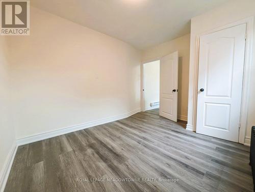 #4 -106 Lake Shore Dr, Toronto, ON - Indoor Photo Showing Other Room