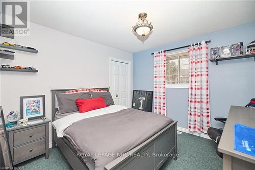 93 Willson Rd, Welland, ON - Indoor Photo Showing Bedroom