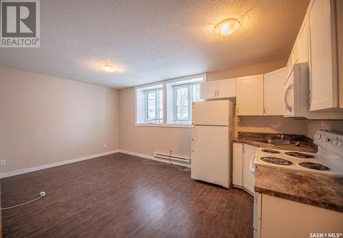 2023 Ottawa Street, Regina, SK - Indoor Photo Showing Kitchen