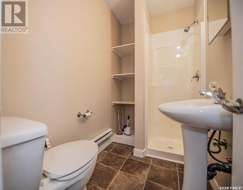2023 Ottawa Street, Regina, SK - Indoor Photo Showing Bathroom