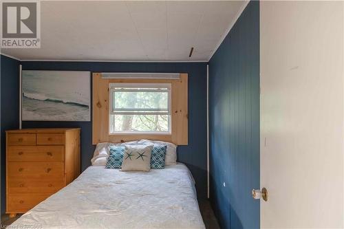 1248 Sauble Falls Road, Sauble Beach, ON - Indoor Photo Showing Bedroom