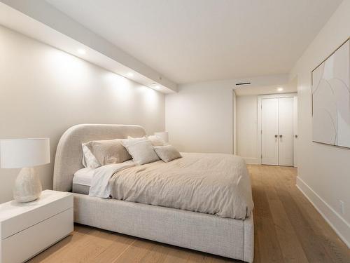 Master bedroom - 305-1 Rue Mcgill, Montréal (Ville-Marie), QC - Indoor Photo Showing Bedroom