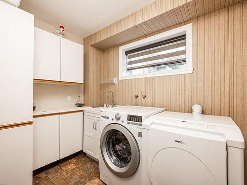 Laundry room - 582 Boul. Goineau, Laval (Pont-Viau), QC - Indoor Photo Showing Laundry Room