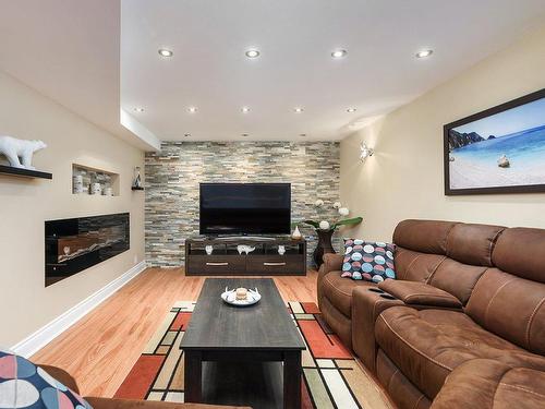 Family room - 582 Boul. Goineau, Laval (Pont-Viau), QC - Indoor Photo Showing Living Room With Fireplace