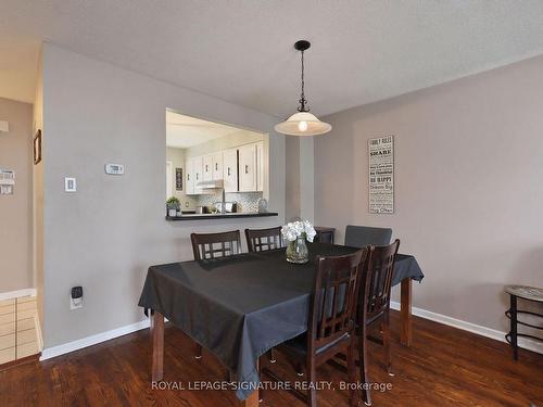 1039 Blairholm Ave, Mississauga, ON - Indoor Photo Showing Dining Room