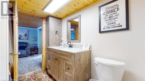 549 Stokes Bay Road, Stokes Bay, ON - Indoor Photo Showing Bathroom