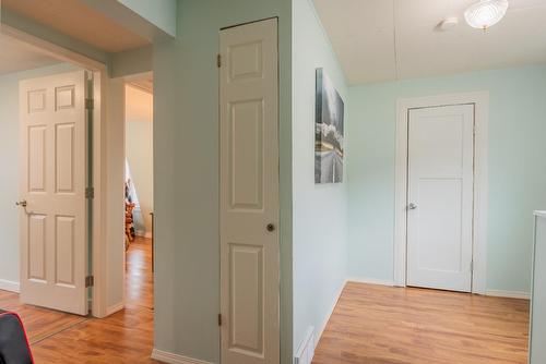 1507 Columbia Avenue, Trail, BC - Indoor Photo Showing Other Room