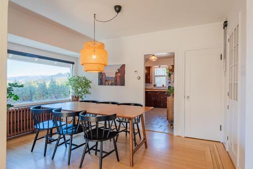 911 Silica Street, Nelson, BC - Indoor Photo Showing Dining Room