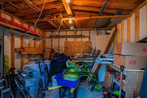 911 Silica Street, Nelson, BC - Indoor Photo Showing Basement