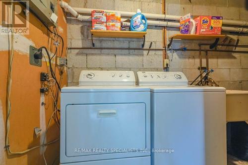 51 Franklin Court, Brampton, ON - Indoor Photo Showing Laundry Room