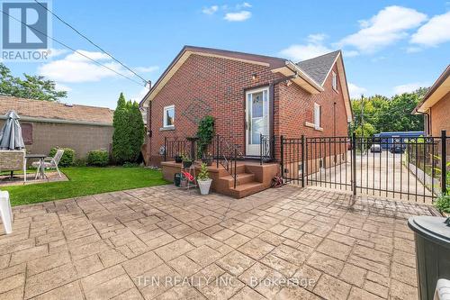 132 Catherine St, Fort Erie, ON - Outdoor With Exterior