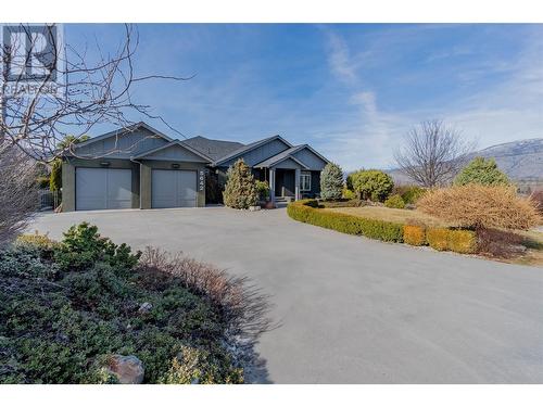 5642 Yarrow Street, Oliver, BC - Outdoor With Facade