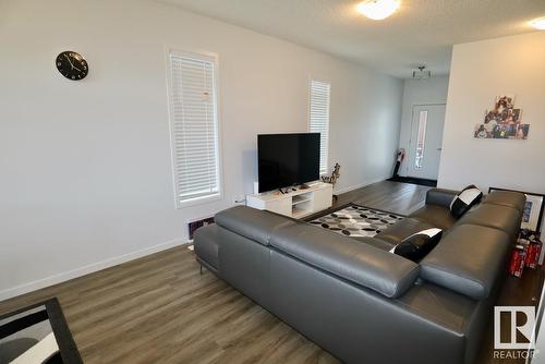 8741 Carson Wy Sw, Edmonton, AB - Indoor Photo Showing Living Room