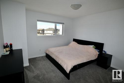8741 Carson Wy Sw, Edmonton, AB - Indoor Photo Showing Bedroom