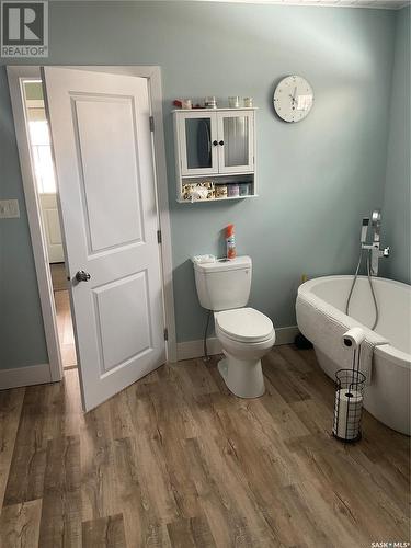 Nordstrom Acreage, St. Louis Rm No. 431, SK - Indoor Photo Showing Bathroom