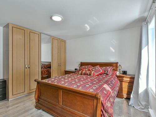 Chambre Ã Â coucher - 135 Allée Du Wigwam, Mont-Tremblant, QC - Indoor Photo Showing Bedroom
