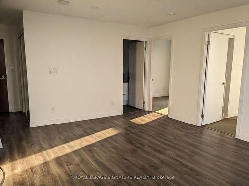 714-160 Flemington Rd, Toronto, ON - Indoor Photo Showing Other Room