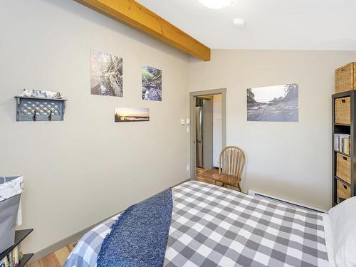 37-6574 Baird Rd, Port Renfrew, BC - Indoor Photo Showing Bedroom