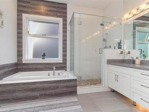 3389 Robson Pl, Colwood, BC - Indoor Photo Showing Bathroom