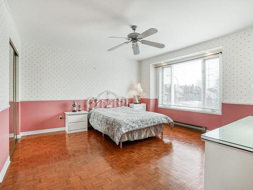 Master bedroom - 670 Rue Ravel, Brossard, QC - Indoor Photo Showing Bedroom