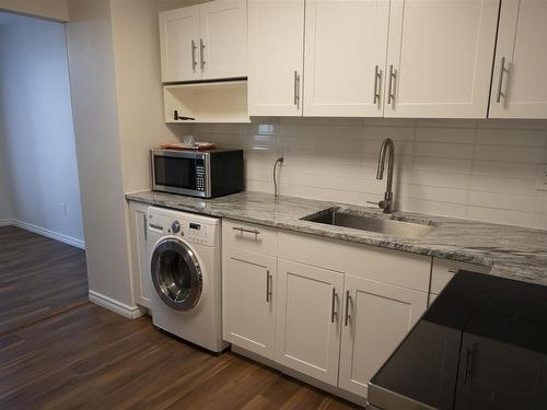 102 405 Waverley Street, Thunder Bay, ON - Indoor Photo Showing Laundry Room