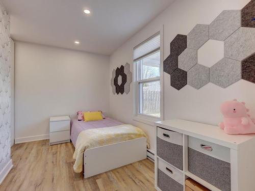 Bedroom - 151 22E Avenue, Sainte-Anne-De-Sabrevois, QC - Indoor Photo Showing Bedroom
