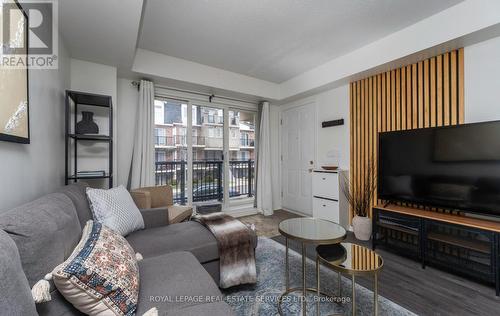 2054 - 3041 Finch Avenue W, Toronto, ON - Indoor Photo Showing Living Room