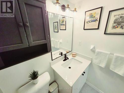 2054 - 3041 Finch Avenue W, Toronto, ON - Indoor Photo Showing Bathroom