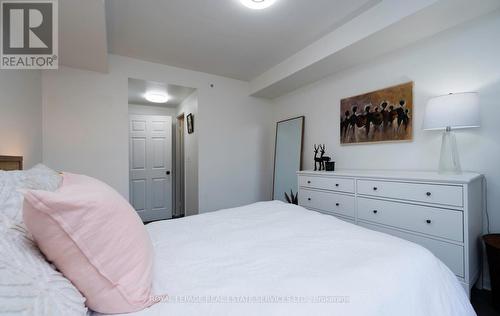 2054 - 3041 Finch Avenue W, Toronto, ON - Indoor Photo Showing Bedroom