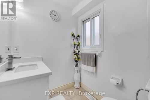 99 Cotton Grass St, Kitchener, ON - Indoor Photo Showing Bathroom