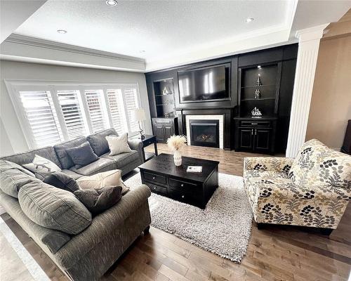 58 Cielo Court, Hamilton, ON - Indoor Photo Showing Living Room With Fireplace