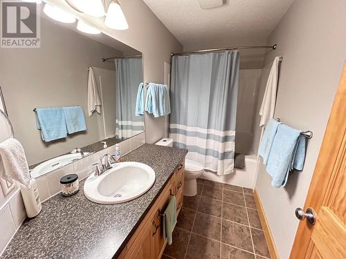 4868 Riverview Drive Unit# 93, Edgewater, BC - Indoor Photo Showing Bathroom