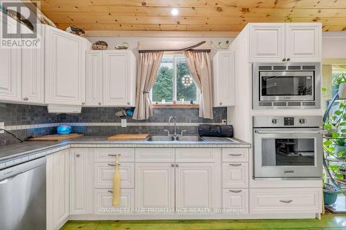 14 West Park Lane, Addington Highlands, ON - Indoor Photo Showing Kitchen With Double Sink