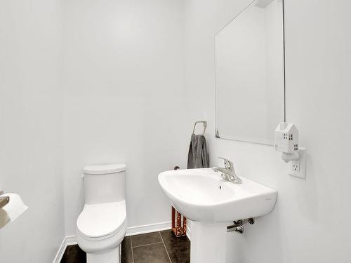 Powder room - 23 Ch. De La Basse-Normandie, Val-Des-Monts, QC - Indoor Photo Showing Bathroom