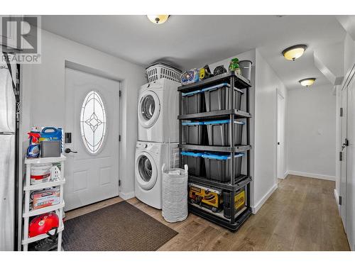1377 Lambly Place, Kelowna, BC - Indoor Photo Showing Laundry Room