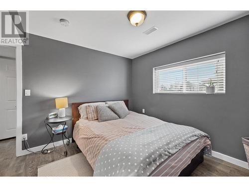 1377 Lambly Place, Kelowna, BC - Indoor Photo Showing Bedroom