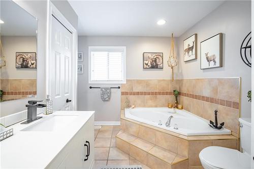 8076 Spring Blossom Drive, Niagara Falls, ON - Indoor Photo Showing Bathroom