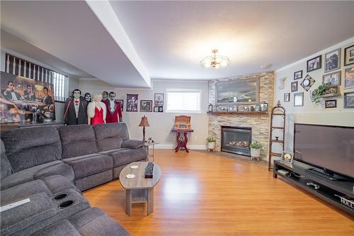 8076 Spring Blossom Drive, Niagara Falls, ON - Indoor Photo Showing Living Room With Fireplace